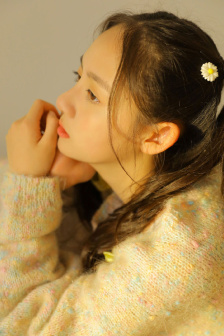 纯洁少女小视频